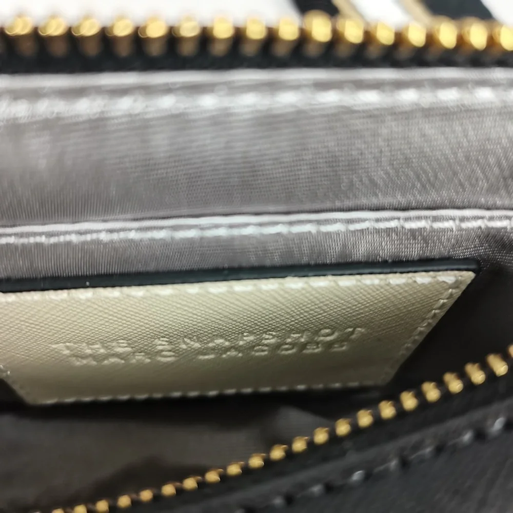 Marc Jacobs Cream Crossbody Bag - Picture 9 of 10
